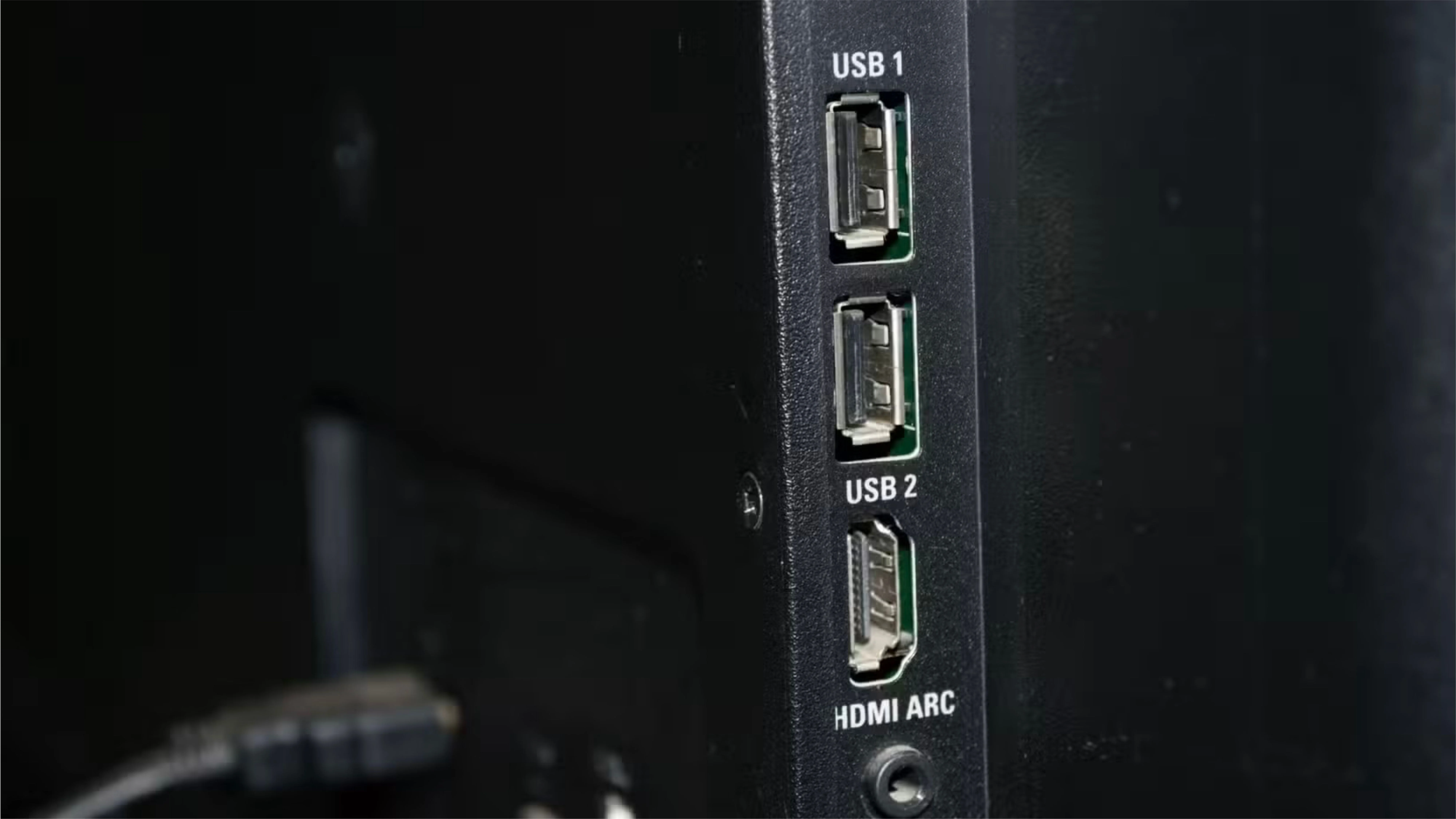 The 3 best accessories to plug into your TV’s USB port