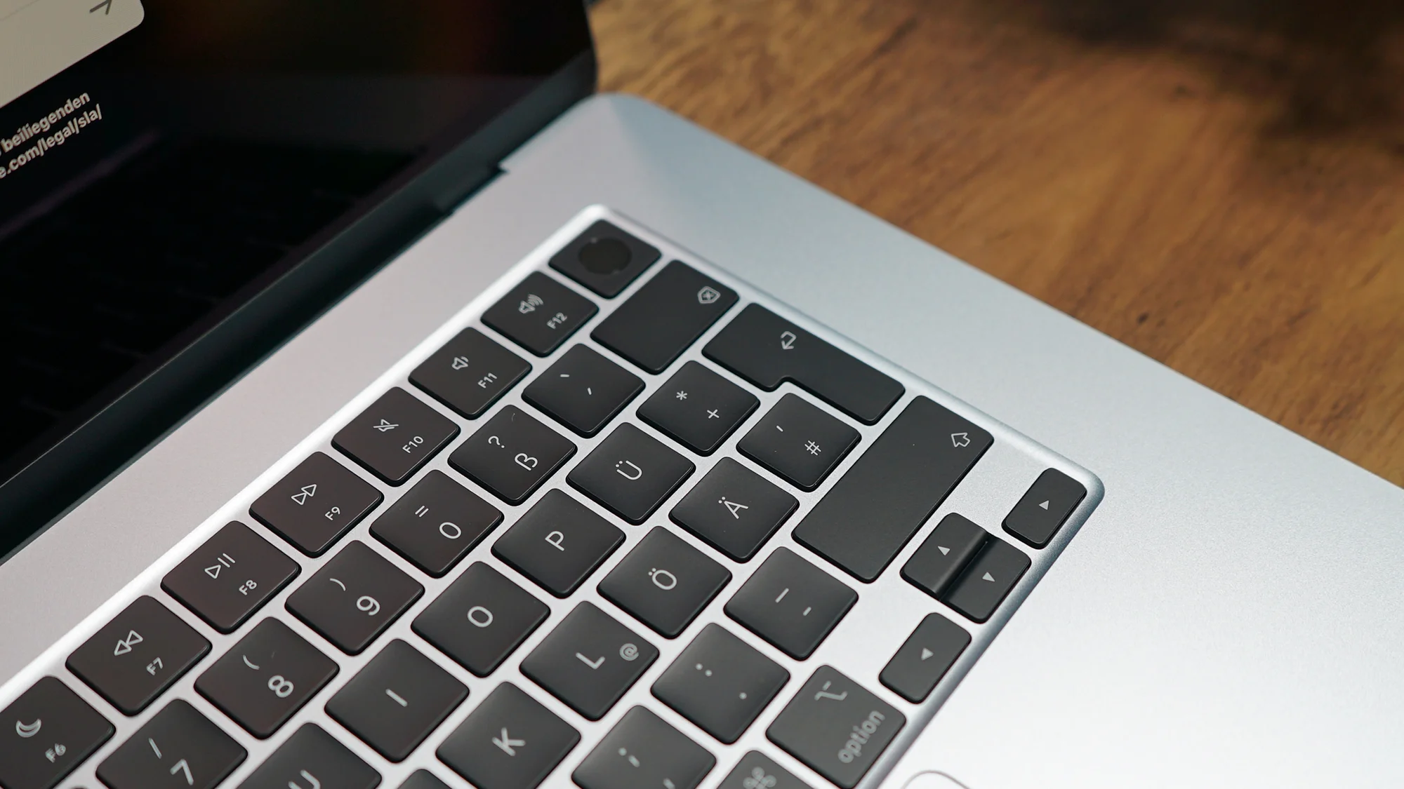 MacBook Air (M4) - Best MacBook